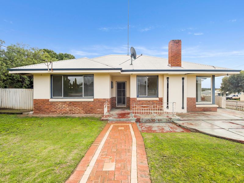 14 High Street, Goomalling WA 6460