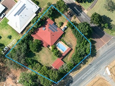 2 Allwood Avenue, Hilbert WA 6112