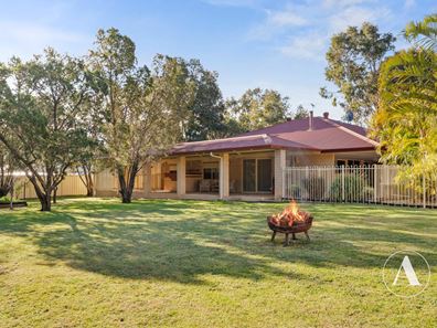 2 Allwood Avenue, Hilbert WA 6112