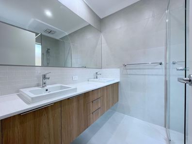 3/25 Plunkett Turn, Canning Vale WA 6155