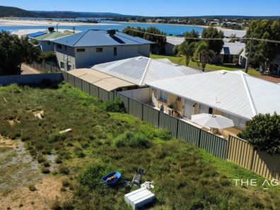 13 Hackney Street, Kalbarri WA 6536