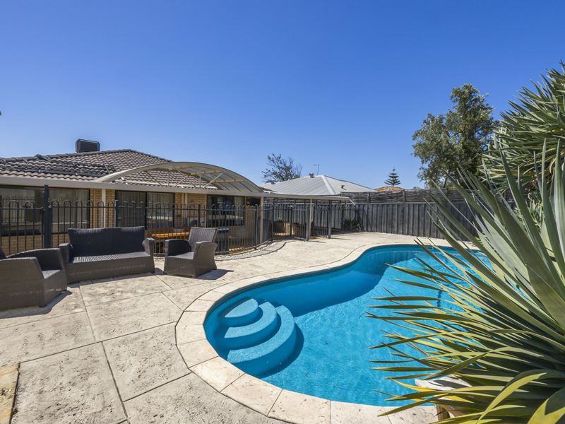 66 Lithgow Drive, Clarkson WA 6030