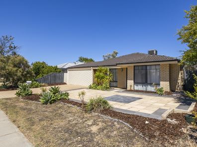 66 Lithgow Drive, Clarkson WA 6030