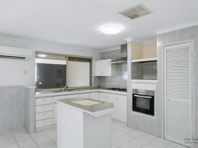 15 Snowdonia Court, Ballajura WA 6066