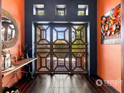 18 Lakefront Avenue, Beeliar WA 6164