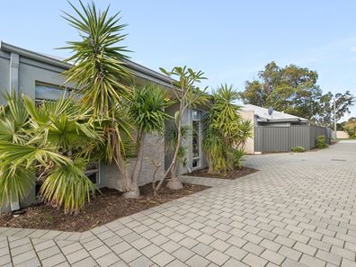 17B Tetworth Crescent, Nollamara WA 6061