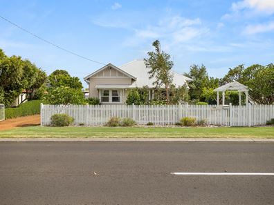 152 Uduc  Road, Harvey WA 6220