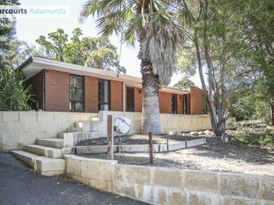 4 Andrew Street, Kalamunda WA 6076