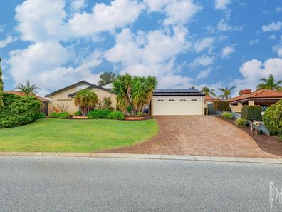 21 Southpointe Crescent, Ballajura WA 6066