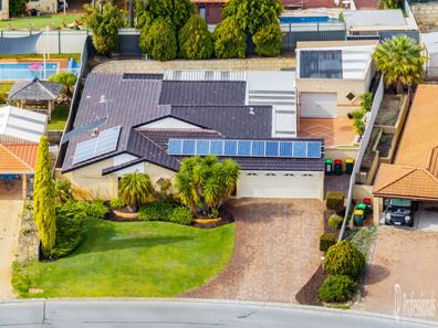 21 Southpointe Crescent, Ballajura WA 6066