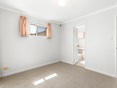 4/3 Knight Avenue, Yokine WA 6060