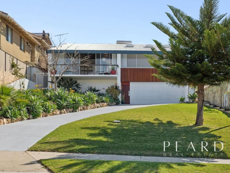 33 Marine Terrace, Sorrento WA 6020
