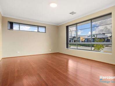 27 Equinox Avenue, Eglinton WA 6034