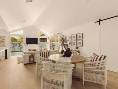 1A Dollis Way, Kingsley WA 6026