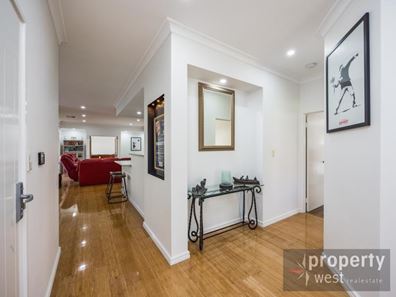 30 Kippilaw Loop, Carramar WA 6031