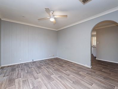 7 Richard Place, Armadale WA 6112