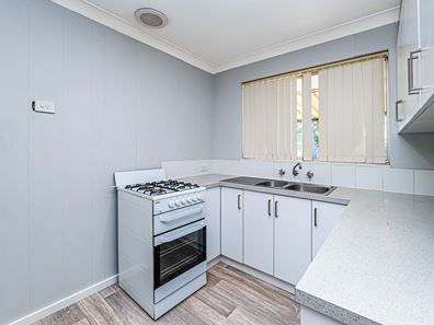 7 Richard Place, Armadale WA 6112