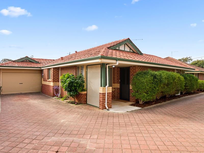 2/1 Langley Place, Innaloo WA 6018