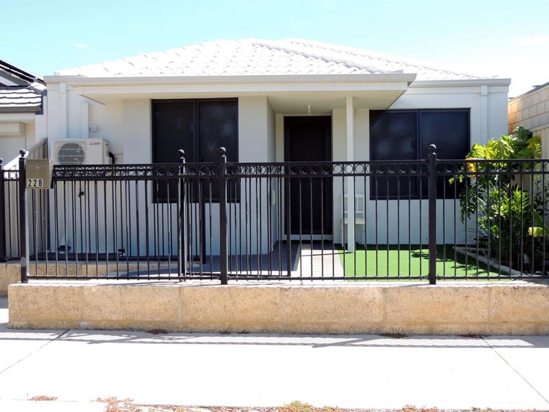 228 Wentworth Parade, Success WA 6164