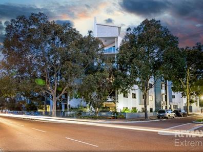 4/2 Walsh Loop, Joondalup WA 6027