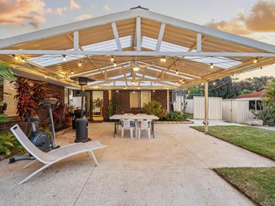 28 Amethyst Way, Carine WA 6020