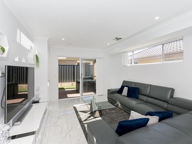 3 Kitcliffe Way, Aveley WA 6069