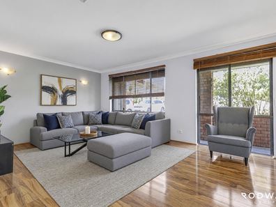 2 Falcon Street, Rockingham WA 6168