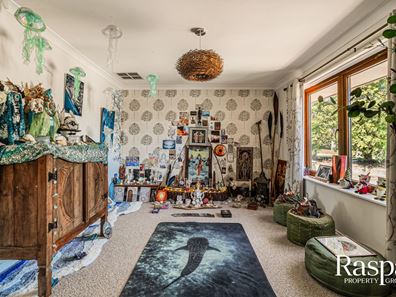 5 Bevis Court, Bibra Lake WA 6163