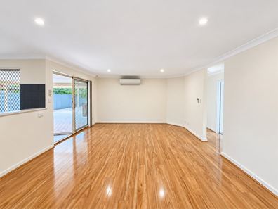 16 Carakine Grove, Thornlie WA 6108