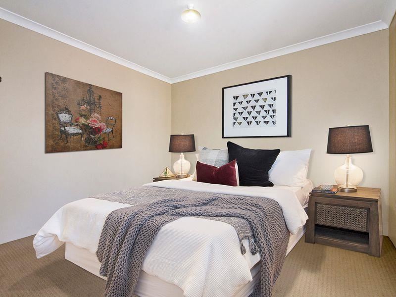 8/4 Moreton Crescent, Warnbro WA 6169