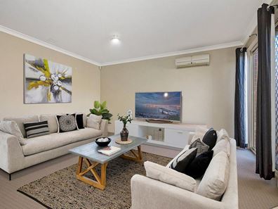 8/4 Moreton Crescent, Warnbro WA 6169