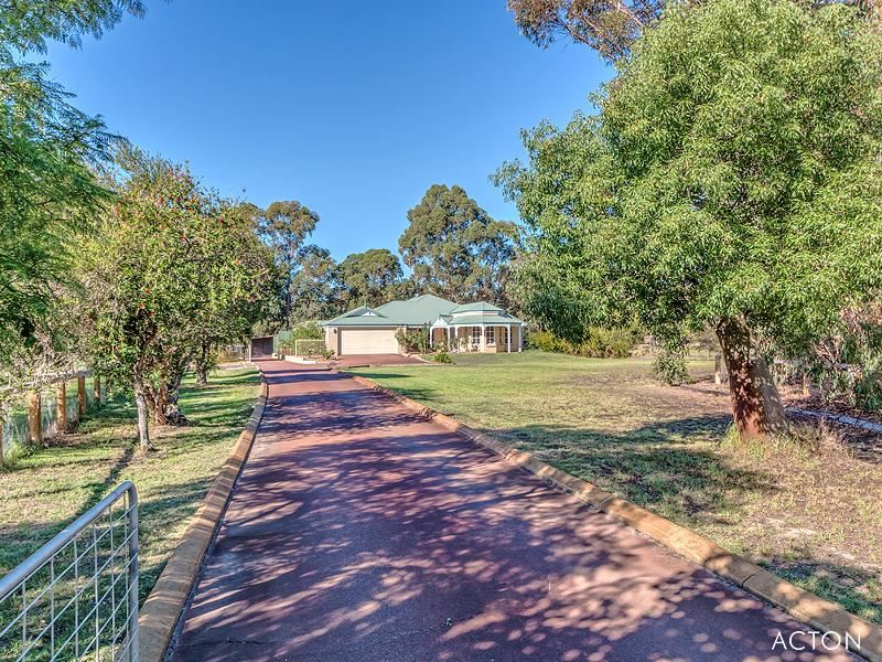 25 Hillview Close, Serpentine