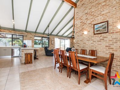 42 Valley Brook Road, Caversham WA 6055