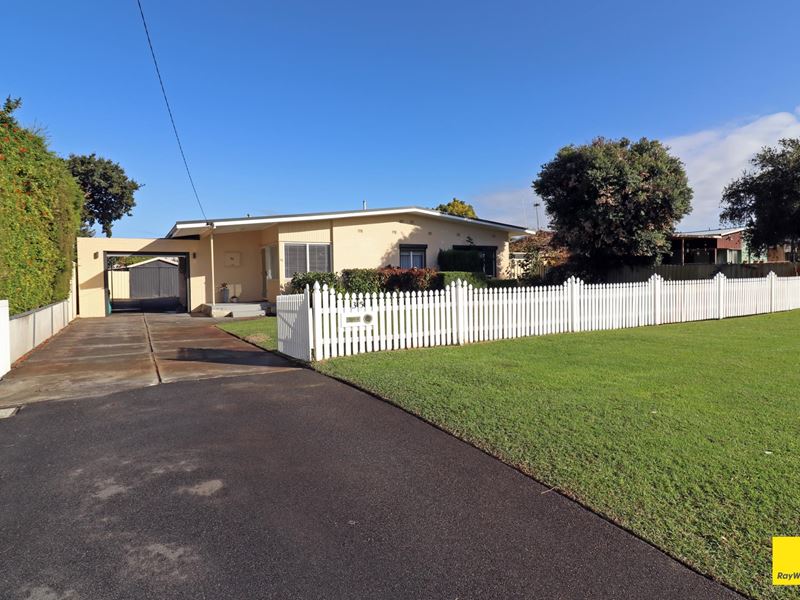 35 Scanlon Way, Lockridge WA 6054