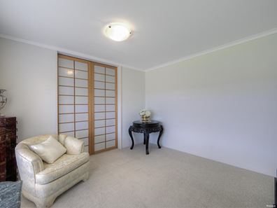 6 Yirrdah Court, Maida Vale WA 6057