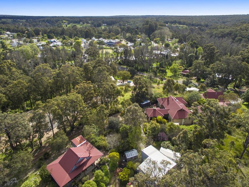 2 Dunnet Road, Nannup WA 6275