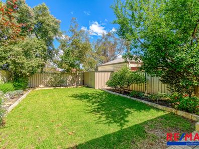 107a Alderley Square, Wilson WA 6107