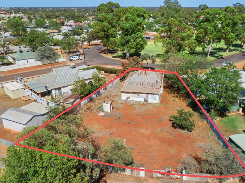 37 Rosenberg Crescent, Kalgoorlie