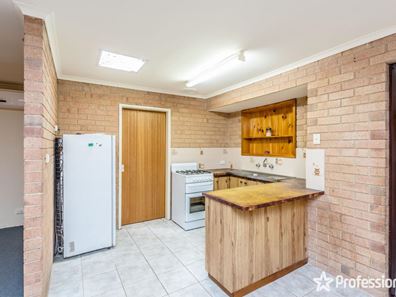 196 Chapman Valley Road, Waggrakine WA 6530