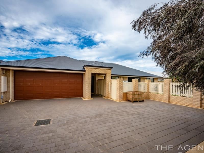 250C Place Road, Wonthella WA 6530