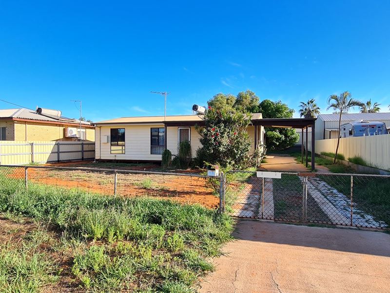 19 Saw Street, Carnarvon WA 6701