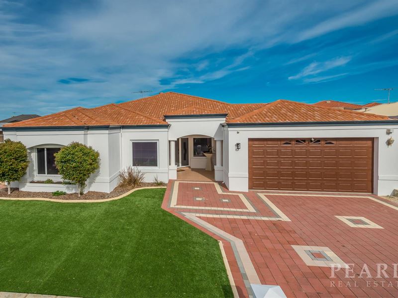 39 Rothesay Heights, Mindarie WA 6030