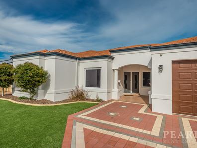 39 Rothesay Heights, Mindarie WA 6030