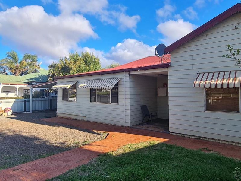 21 Rosenberg Crescent, Kalgoorlie