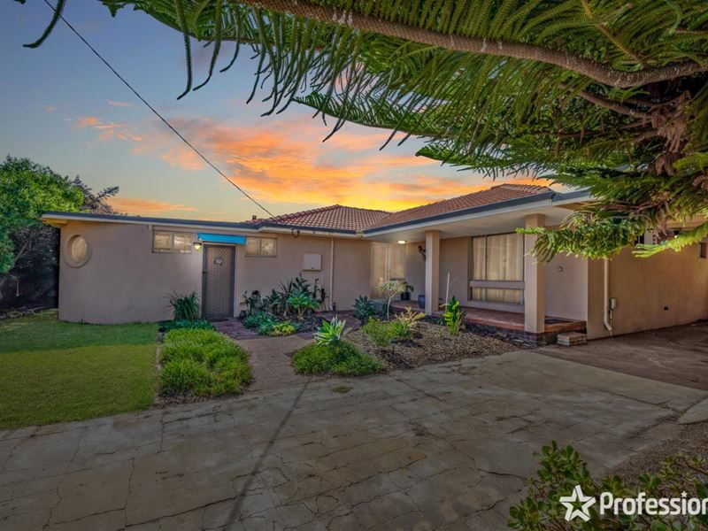 8 Amalda Place, Sunset Beach