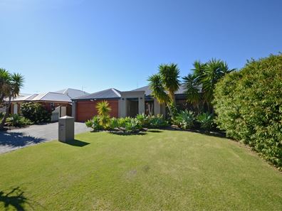 8 Waters Street, Clarkson WA 6030