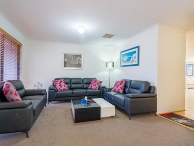 2 Mesa Place, Canning Vale WA 6155