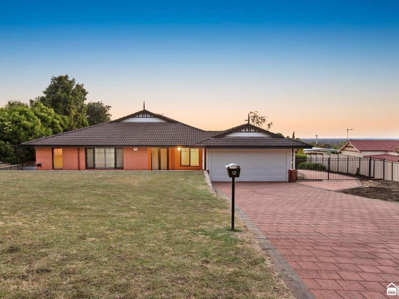 12 Treecrest Gardens, Mount Richon