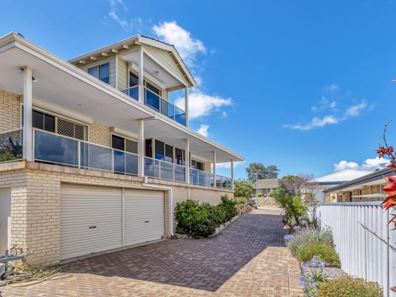 10 Fulmar Place, Halls Head WA 6210