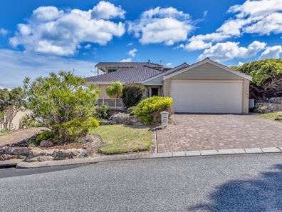 10 Fulmar Place, Halls Head WA 6210